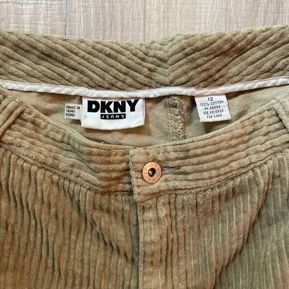 DKNY JEANS corduroy beige shorts size 12 - Picture 4 of 5
